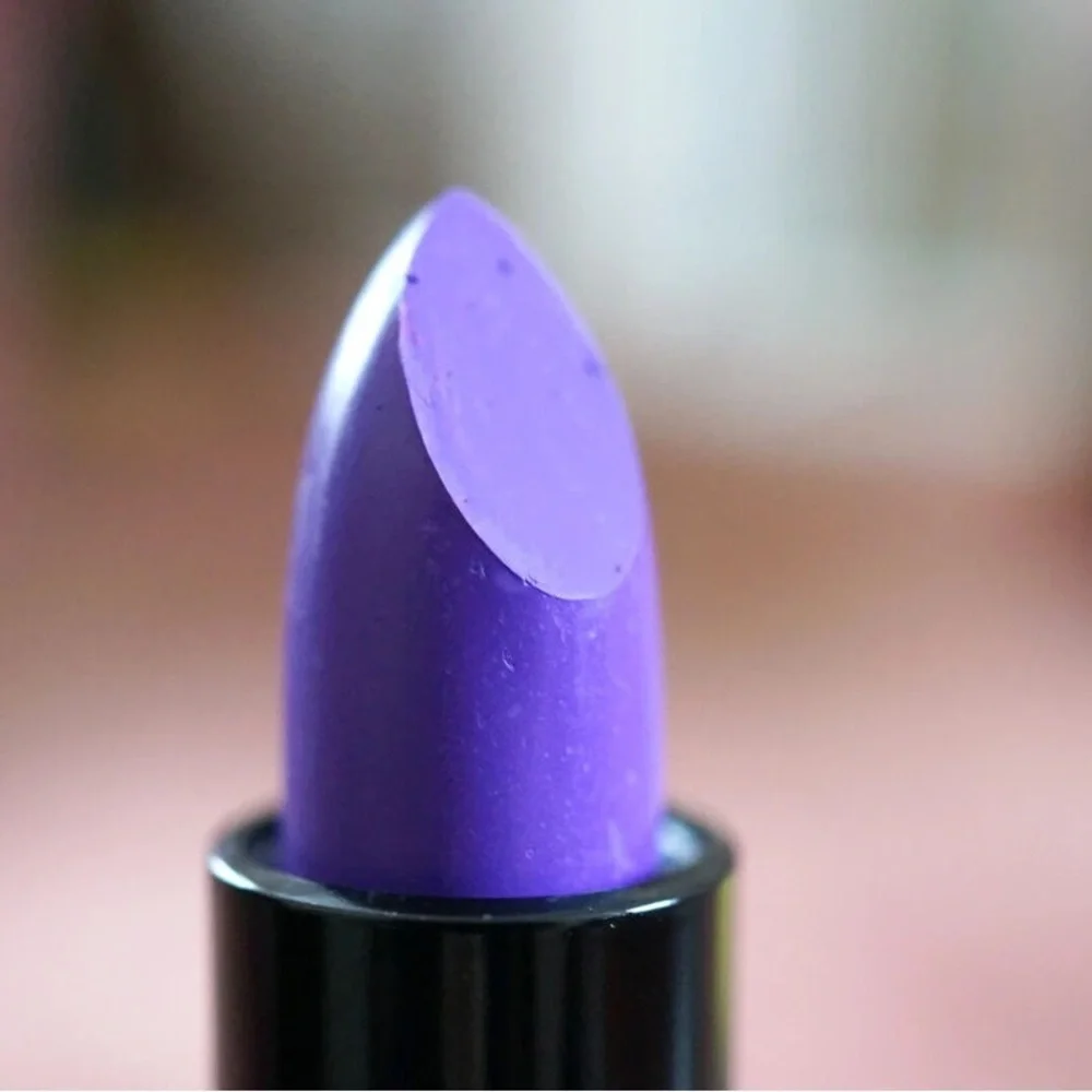 ❄️ Makeup Revolution | Lipstick Depraved